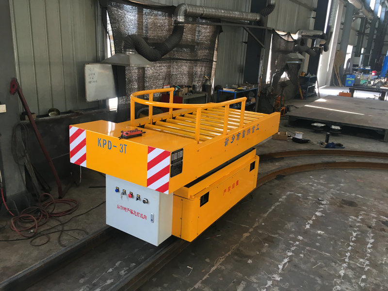 3T Rail, mis muudab liftiga elektrilise tasase veoautoga