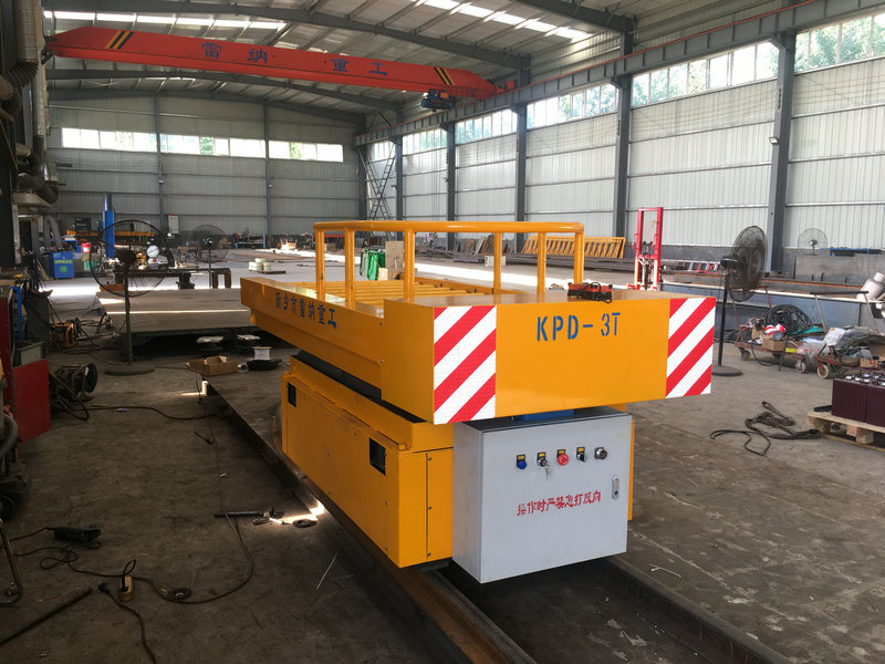 3T Rail, mis muudab liftiga elektrilise tasase veoautoga