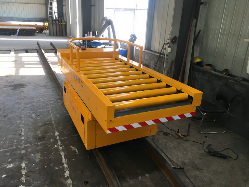 3T Rail, mis muudab liftiga elektrilise tasase veoautoga
